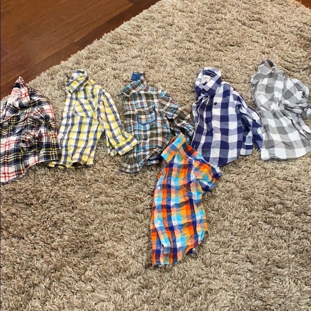 Boys dress shirts size 24 mons(2 on left/2t(4 rig